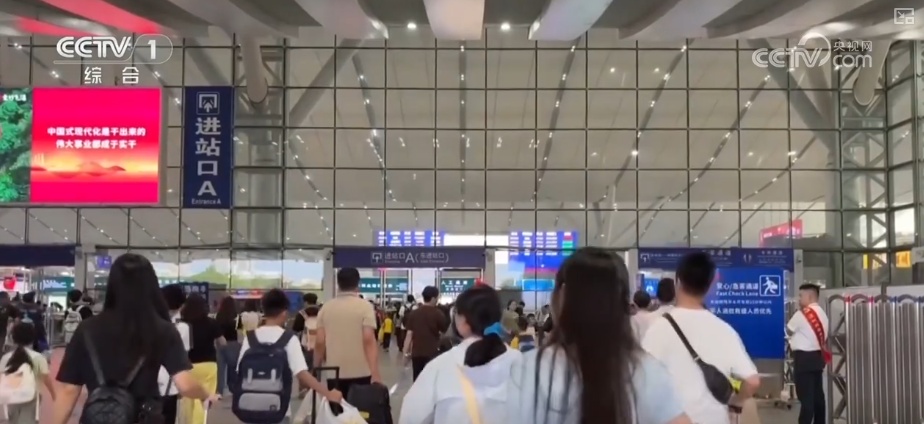 出行提示_2025國慶中秋假期交通出行情況_自駕出行預測數(shù)據(jù)